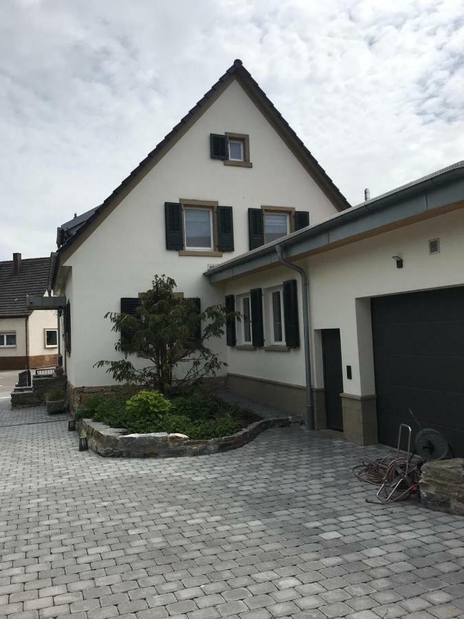 Heimatlodge Синшайм Екстериор снимка